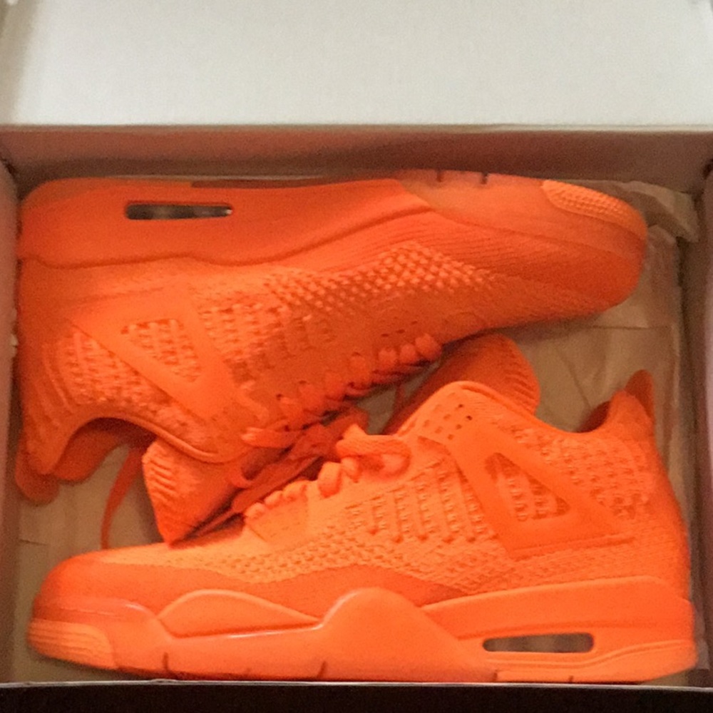 RARE Jordan 4 Flyknit size 10